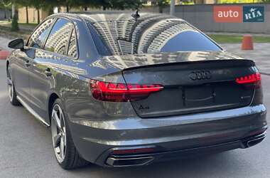 Седан Audi A4 2022 в 