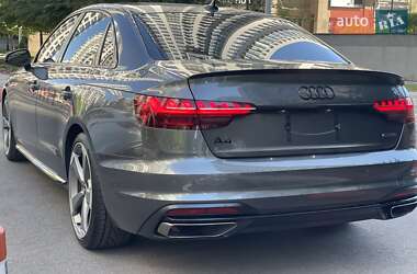 Седан Audi A4 2022 в 