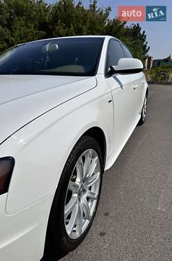 Седан Audi A4 2012 в Тульчине