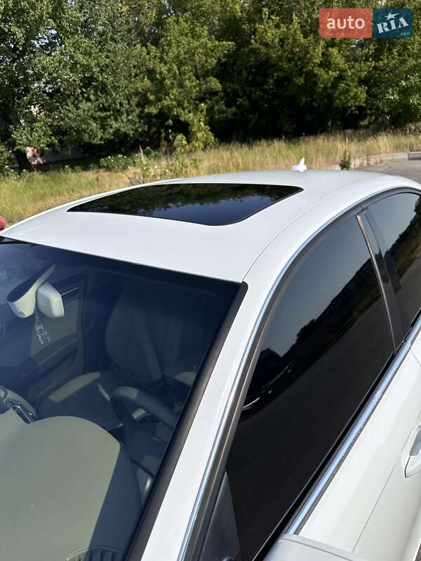 Седан Audi A4 2012 в Тульчине