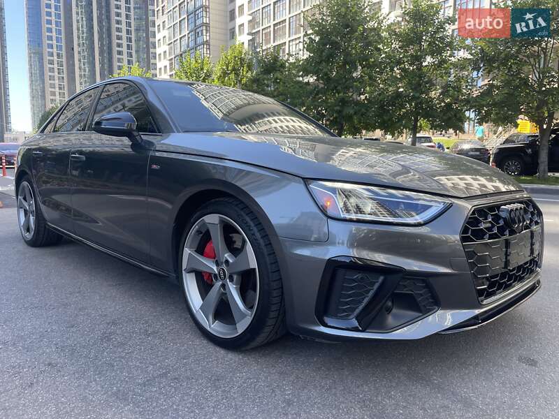 Седан Audi A4 2022 в Киеве