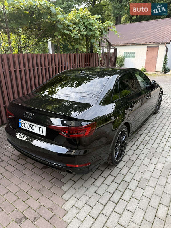 Седан Audi A4 2017 в Львові