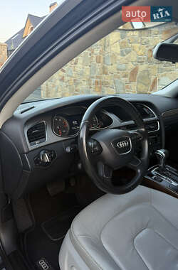 Седан Audi A4 2012 в 