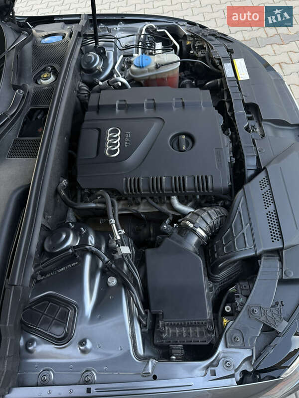 Седан Audi A4 2012 в Львове
