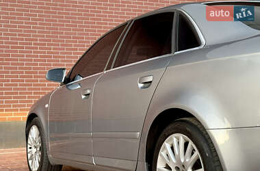 Седан Audi A4 2005 в 