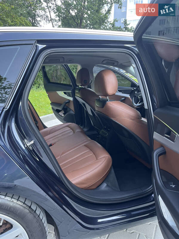 Универсал Audi A4 2018 в Новояворовске