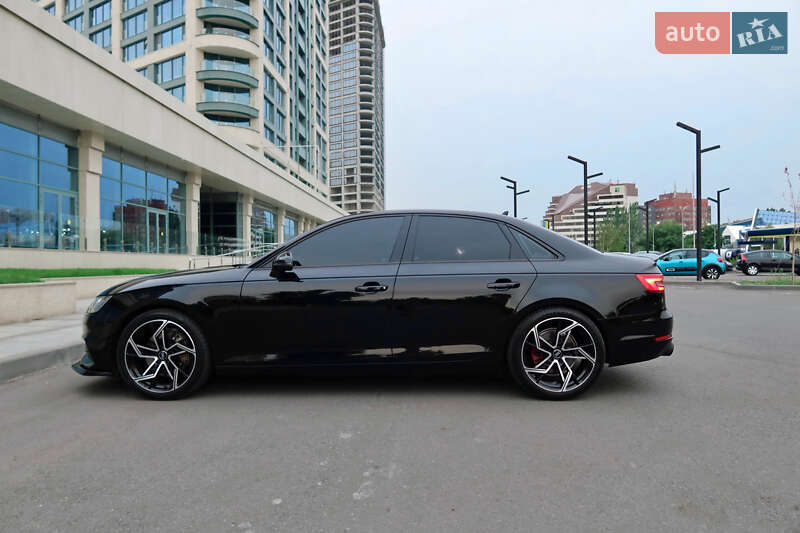 Седан Audi A4 2017 в Днепре