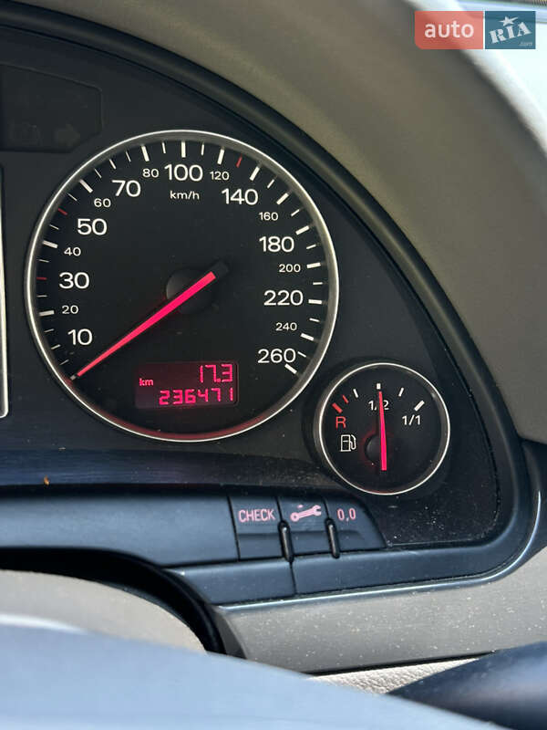 Универсал Audi A4 2002 в Чернигове