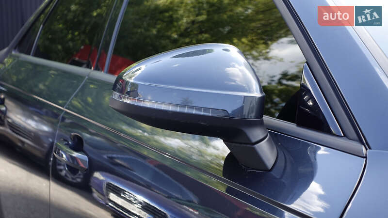 Седан Audi A4 2017 в Киеве