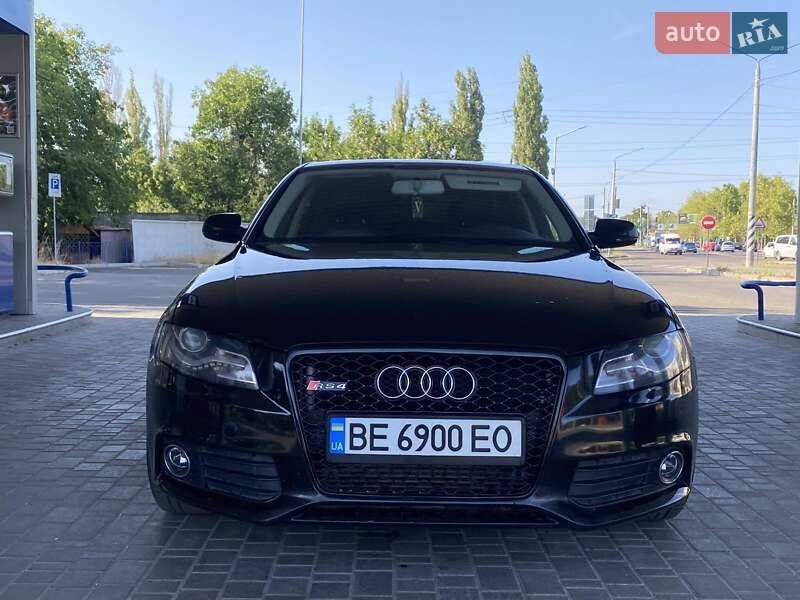 Седан Audi A4 2011 в Николаеве