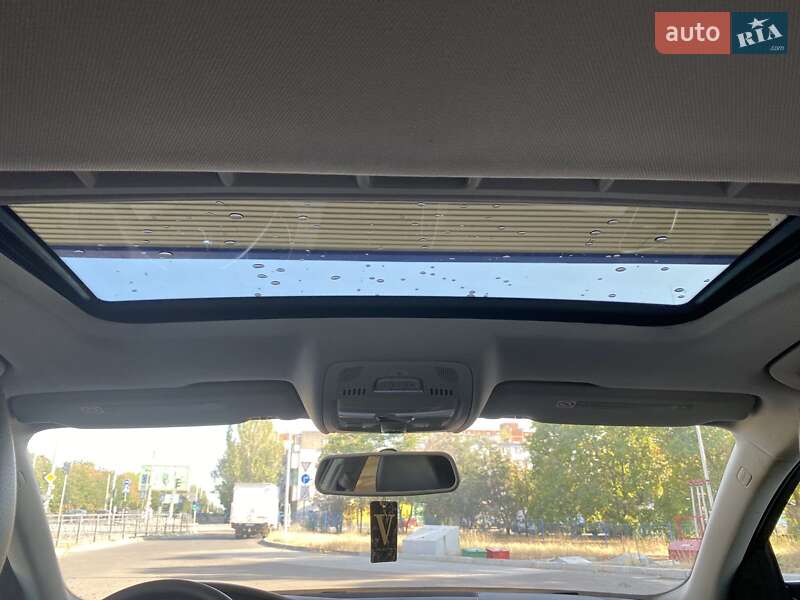 Седан Audi A4 2011 в Николаеве