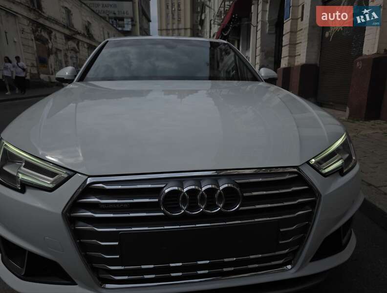 Седан Audi A4 2019 в Харкові