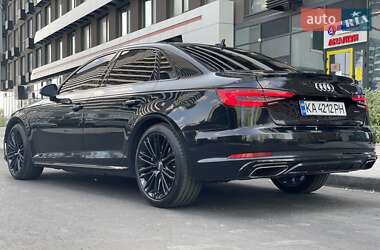 Седан Audi A4 2019 в 
