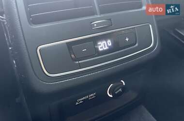 Седан Audi A4 2019 в 