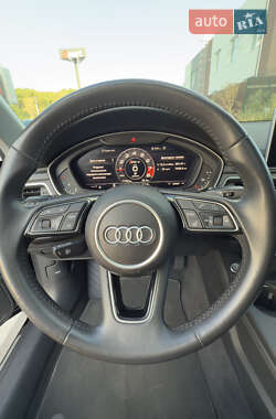 Седан Audi A4 2019 в Дніпрі