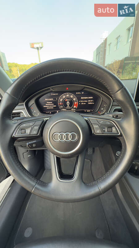 Седан Audi A4 2019 в Днепре