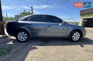 Седан Audi A4 2001 в Чугуєві