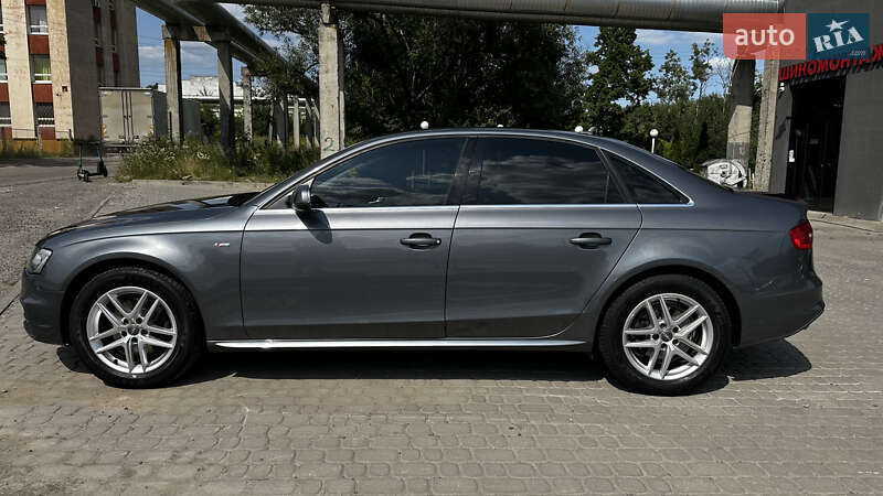 Седан Audi A4 2013 в Львові