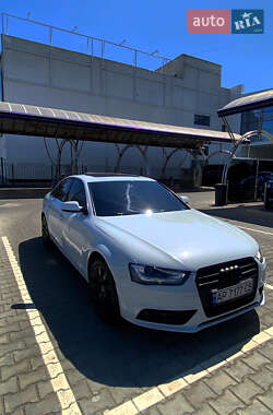 Седан Audi A4 2012 в Днепре