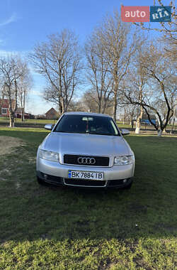 Седан Audi A4 2002 в 