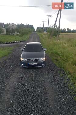 Седан Audi A4 2001 в 