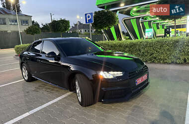 Седан Audi A4 2018 в 