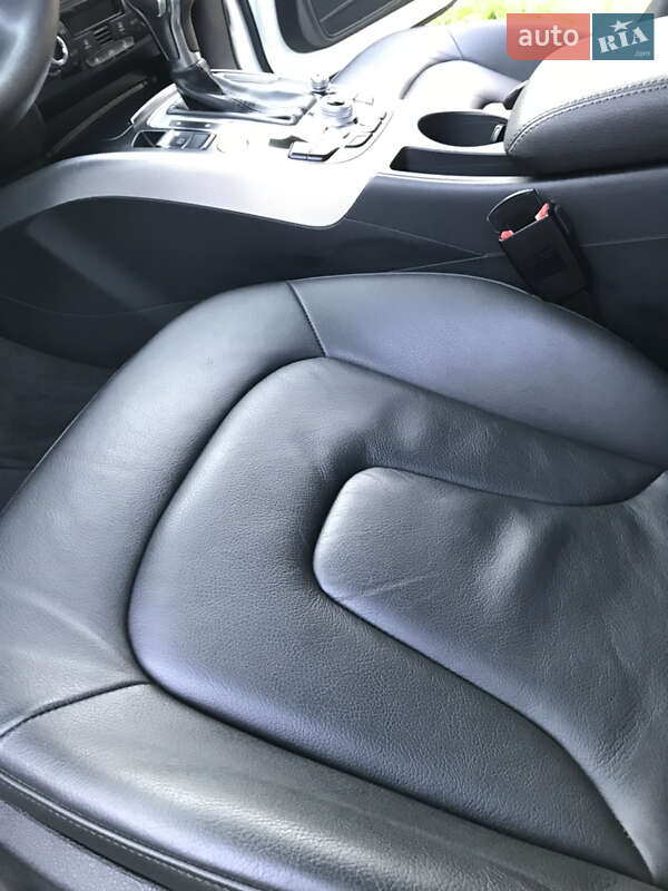 Седан Audi A4 2014 в Полтаве
