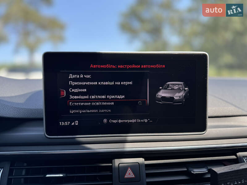 Седан Audi A4 2019 в Ужгороді