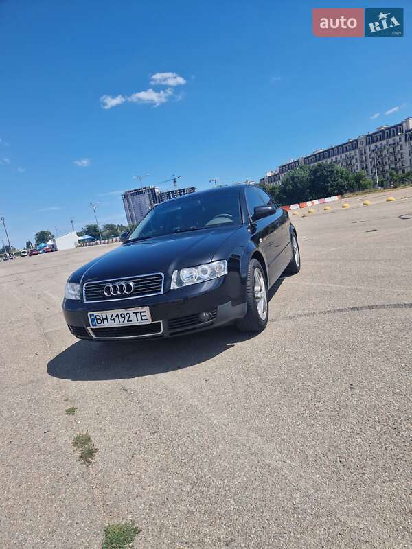 Седан Audi A4 2001 в Черноморске