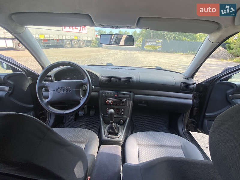 Седан Audi A4 1997 в Ковеле