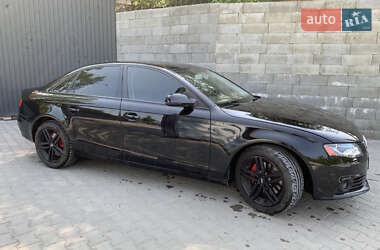 Седан Audi A4 2010 в 