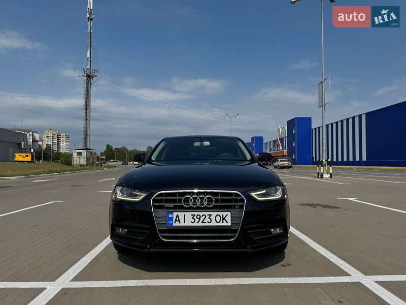 Седан Audi A4 2012 в Сумах