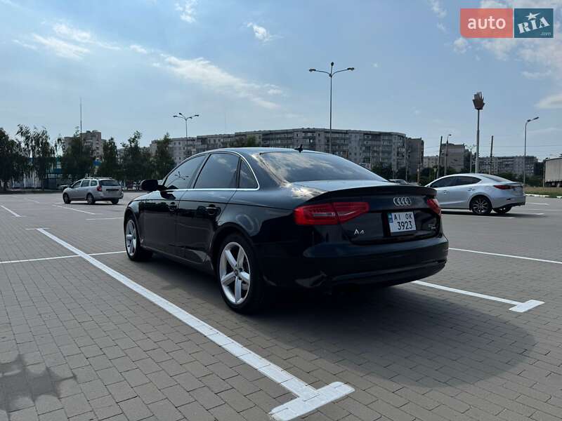 Седан Audi A4 2012 в Сумах