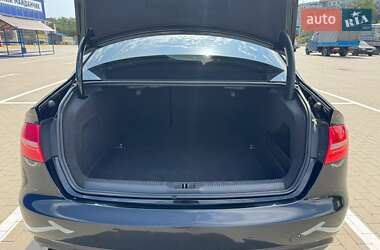 Седан Audi A4 2012 в 
