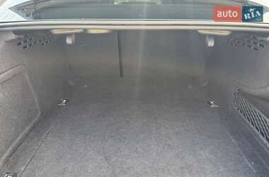 Седан Audi A4 2012 в 