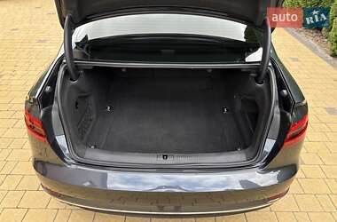 Седан Audi A4 2016 в 