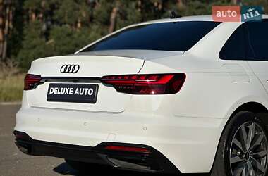 Седан Audi A4 2021 в 