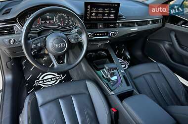 Седан Audi A4 2021 в 