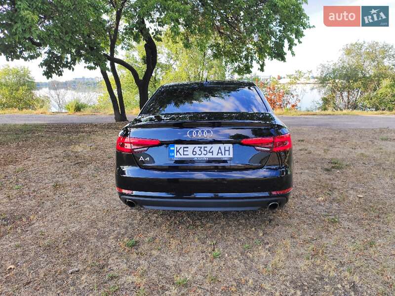 Седан Audi A4 2017 в Днепре