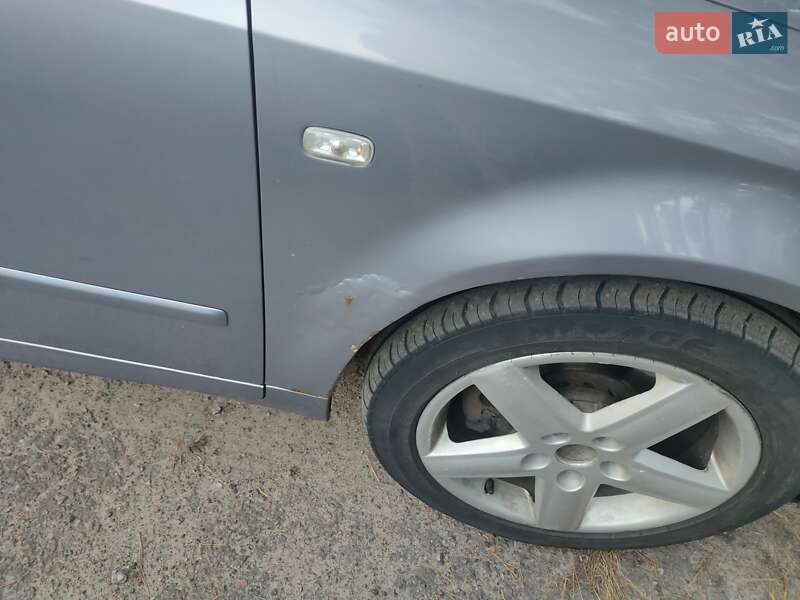 Седан Audi A4 2004 в Чернигове