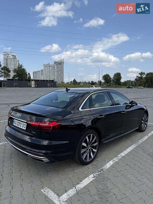 Седан Audi A4 2020 в Киеве