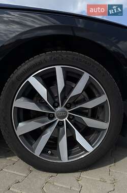Седан Audi A4 2020 в 