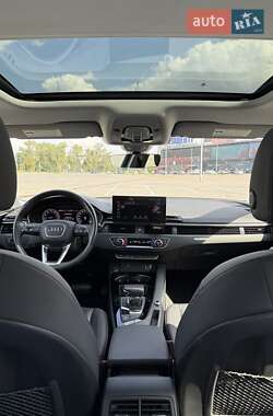 Седан Audi A4 2020 в 