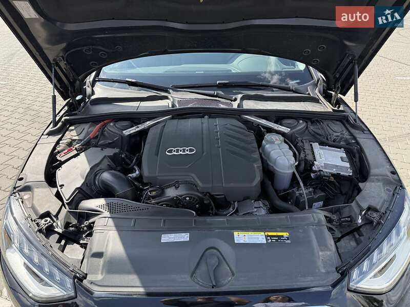 Седан Audi A4 2020 в Киеве