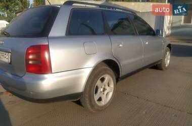Универсал Audi A4 1997 в 