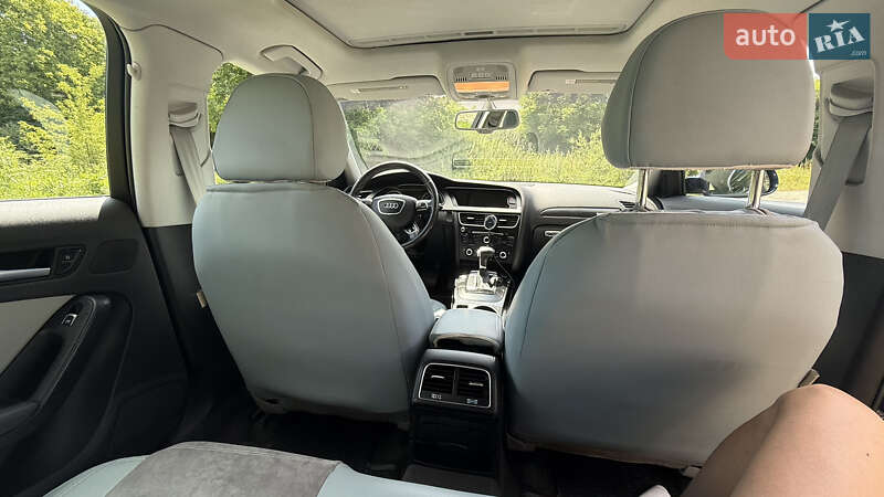 Седан Audi A4 2012 в Золочеве