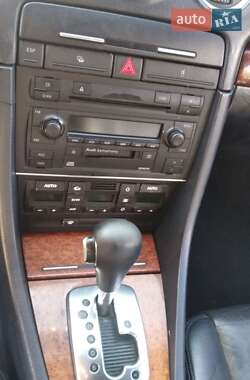Кабриолет Audi A4 2002 в 