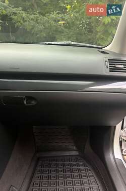 Универсал Audi A4 2002 в 