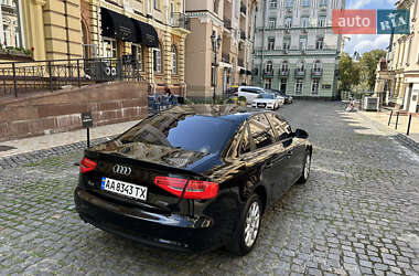 Седан Audi A4 2012 в 