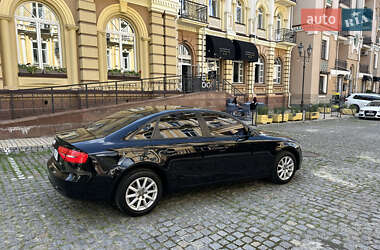 Седан Audi A4 2012 в 